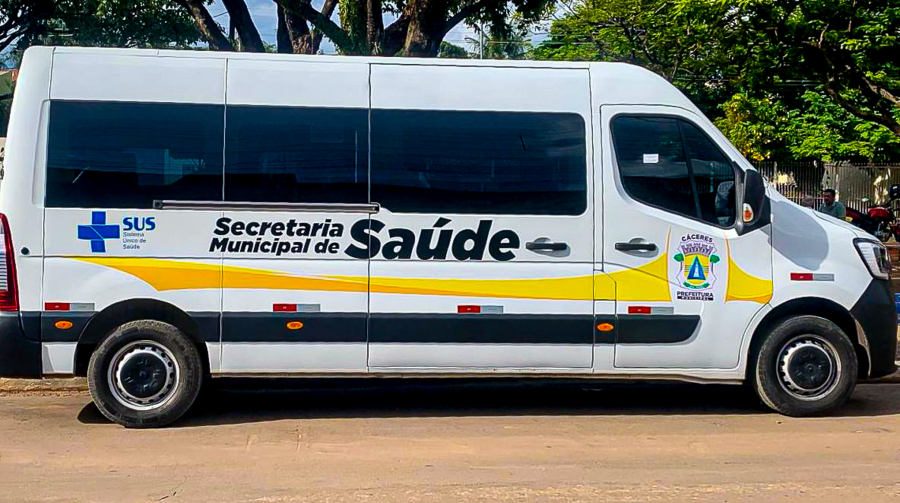 Prefeitura de Cáceres amplia acessibilidade na saúde com nova van adaptada para pacientes do CER