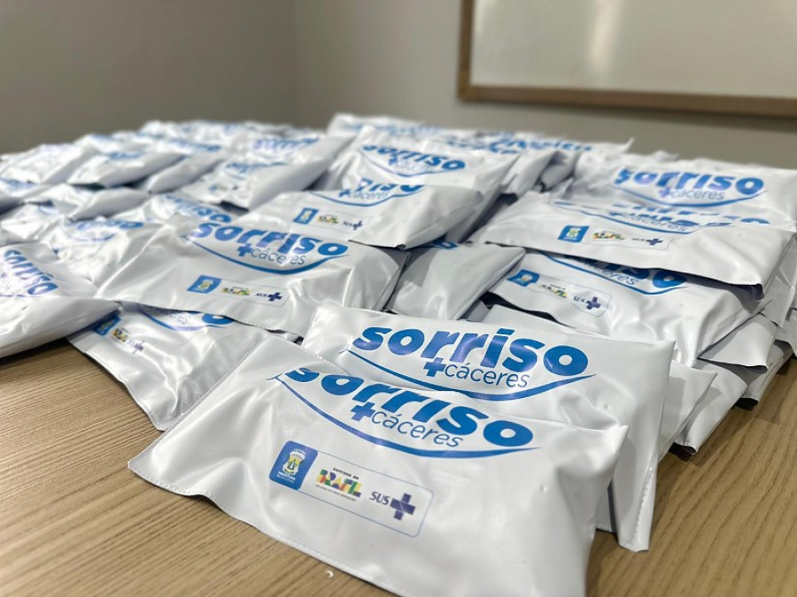 Prefeitura de Cáceres inicia distribuição de 38 mil kits odontológicos na rede pública